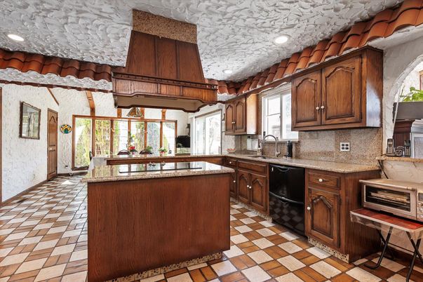 Interior, Kitchen, Recessed Lighting