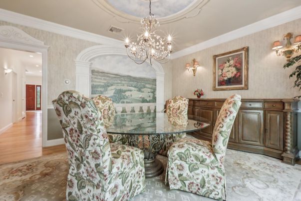 Chandelier, Dining room, Interior, Recessed Lighting, Wood Texture Flooring