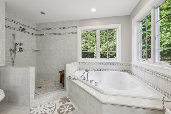 Bathroom, Interior, Recessed Lighting