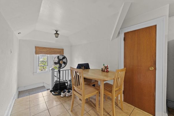 Dining room, Interior