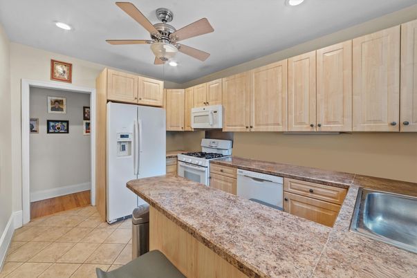 Interior, Kitchen, Recessed Lighting