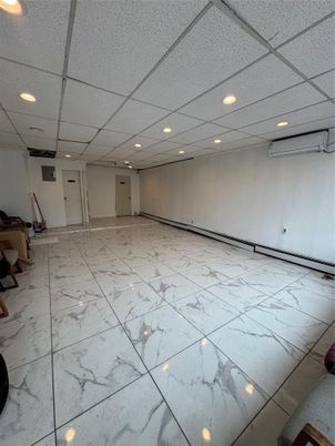 Empty room, Interior, Marble, Recessed Lighting