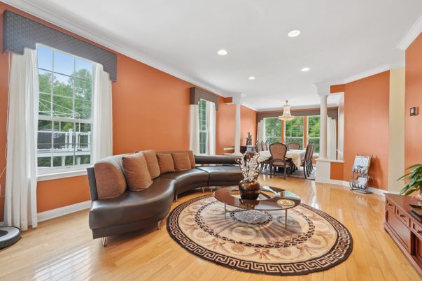 Dining room, Interior, Living room, Pendant Lights, Recessed Lighting, Wood Texture Flooring