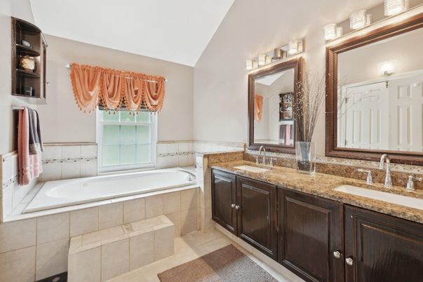 Bathroom, Dual Sink Vanities, Interior