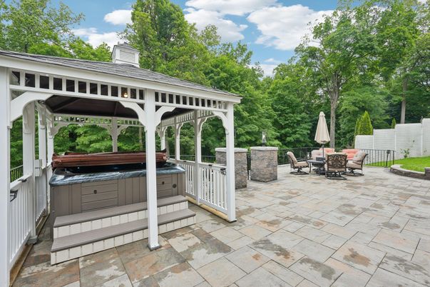 Exterior, Hot Tub