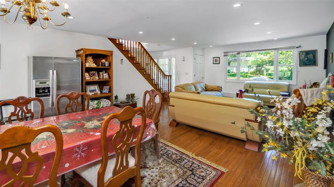 Chandelier, Dining room, Interior, Living room, Recessed Lighting, Wood Texture Flooring