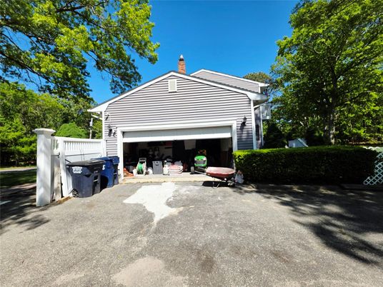 Backyard, Detached Garage, Exterior