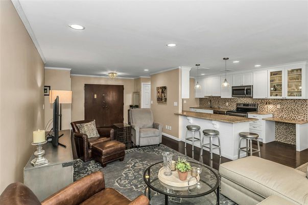 Interior, Kitchen, Living room, Pendant Lights, Recessed Lighting, Stainless Steel Appliances, Wood Texture Flooring