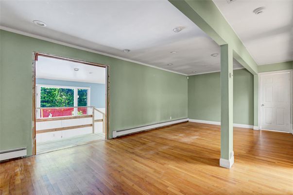Empty room, Interior, Recessed Lighting, Wood Texture Flooring