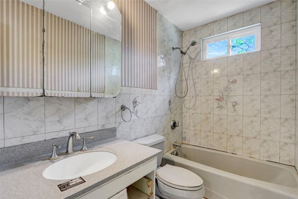 Bathroom, Interior, Marble Walls