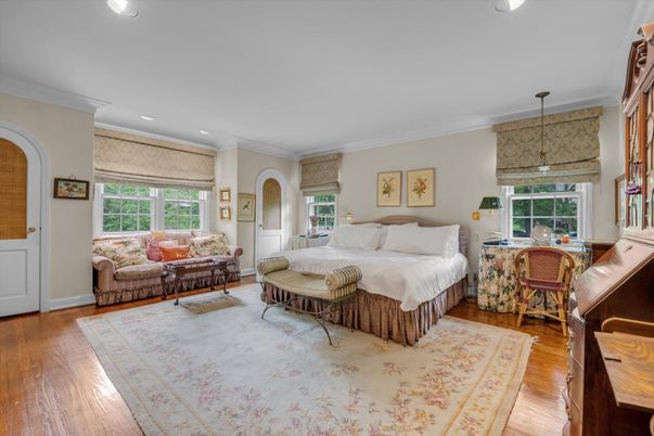 Bedroom, Interior, Pendant Lights, Recessed Lighting, Wood Texture Flooring