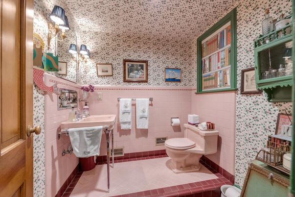 Bathroom, Interior