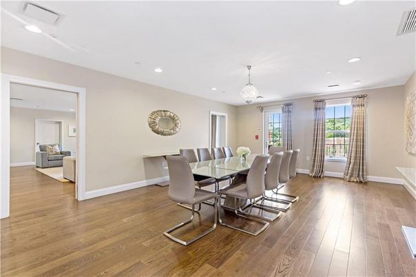 Chandelier, Dining room, Interior, Recessed Lighting, Wood Texture Flooring