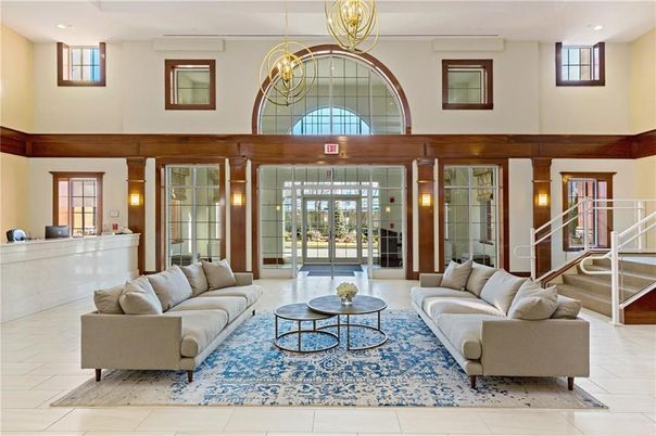Interior, Living room, Pendant Lights, Recessed Lighting