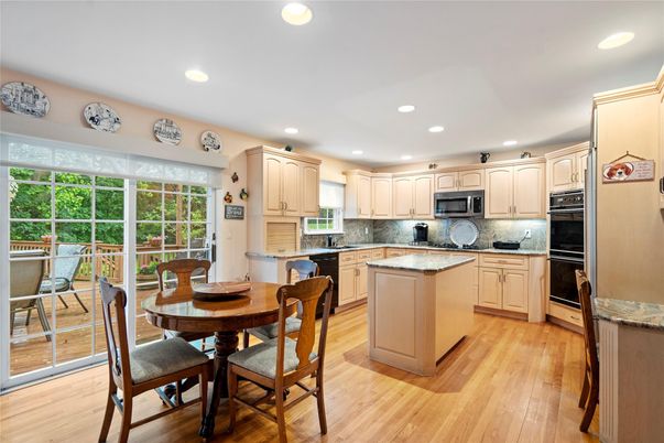 Dining room, Interior, Kitchen, Recessed Lighting, Wood Texture Flooring