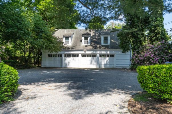 Attached, Exterior, Facade, Cape Cod