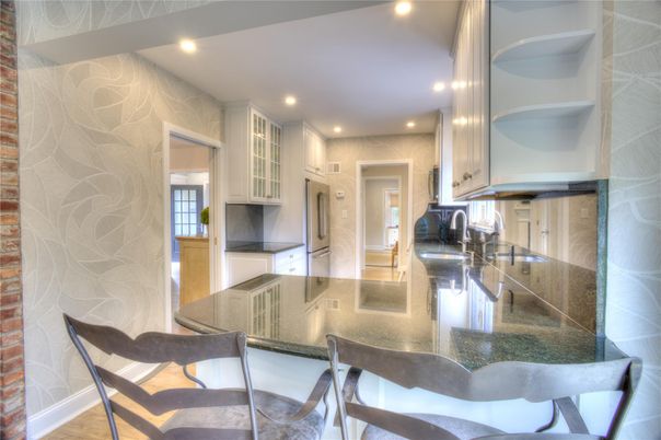 Dining room, Interior, Kitchen, Recessed Lighting, Wood Texture Flooring