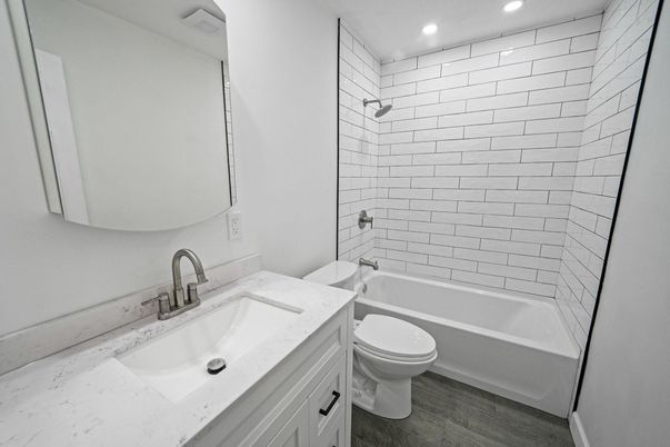 Bathroom, Interior, Recessed Lighting, Wood Texture Flooring