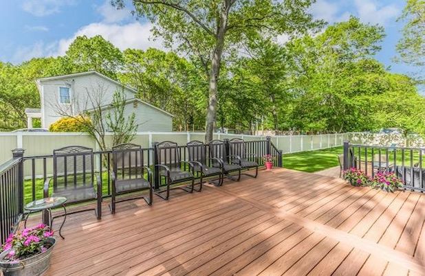 Exterior, Wood Texture Flooring