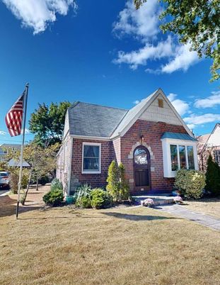 Exterior, Facade, Brick Facade, Tudor Revival