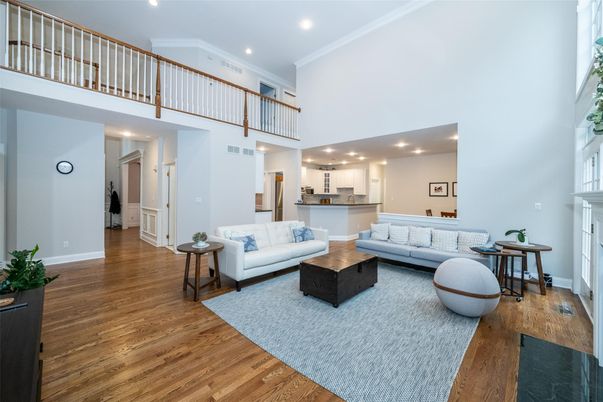 Interior, Living room, Recessed Lighting, Wood Texture Flooring