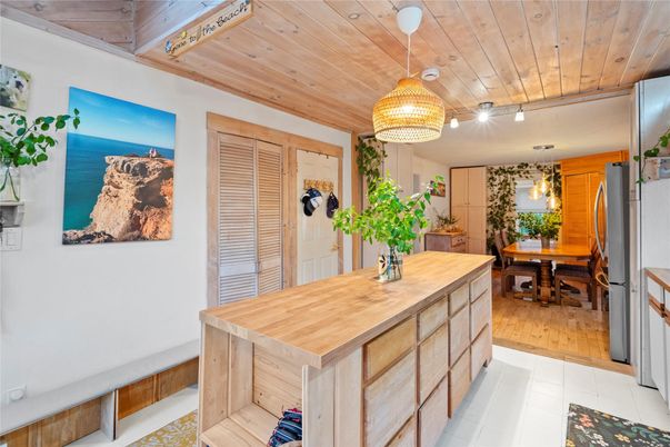 Chandelier, Dining room, Interior, Pendant Lights, Wooden Ceilings, Wood Texture Flooring
