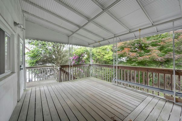 Exterior, Wood Texture Flooring