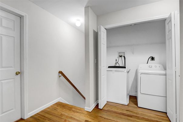 Interior, Utility Closets, Washer, Wood Texture Flooring