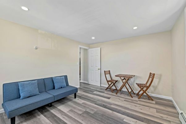 Interior, Recessed Lighting, Wood Texture Flooring