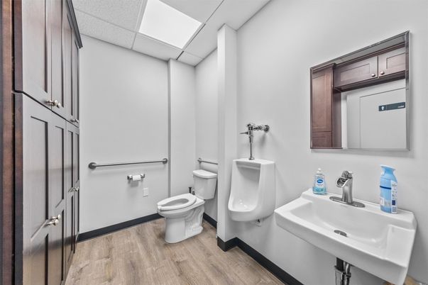 Bathroom, Dual Sink Vanities, Interior, Wood Texture Flooring