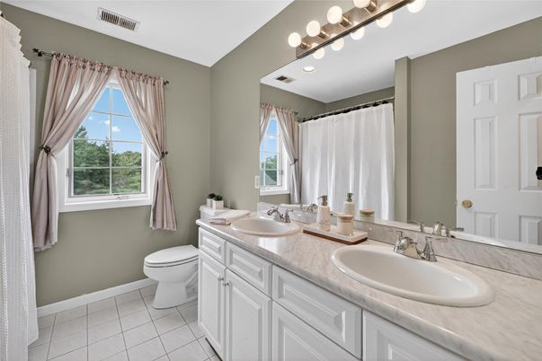 Bathroom, Dual Sink Vanities, Interior