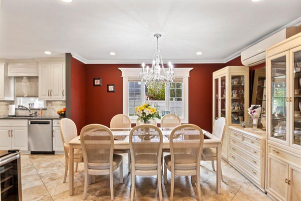 Chandelier, Dining room, Interior, Kitchen, Recessed Lighting