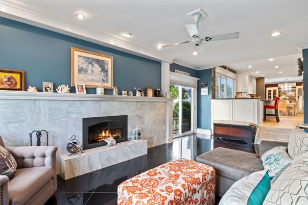 Chandelier, Fireplace, Interior, Living room, Recessed Lighting