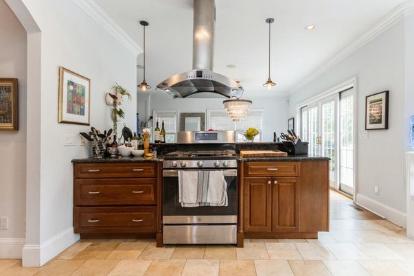 Interior, Kitchen, Pendant Lights, Recessed Lighting, Stainless Steel Appliances