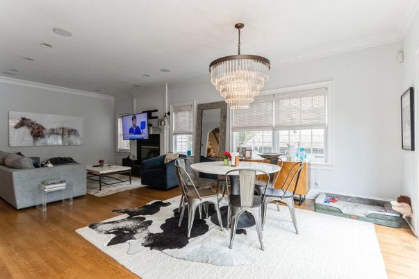 Chandelier, Dining room, Interior, Living room, Recessed Lighting, Wood Texture Flooring