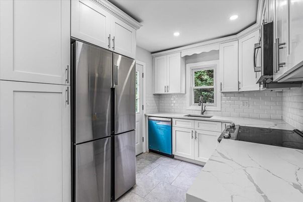 Interior, Kitchen, Recessed Lighting