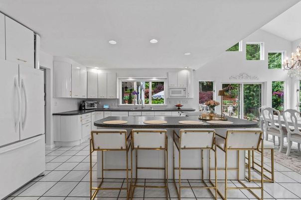 Chandelier, Dining room, Interior, Kitchen, Recessed Lighting