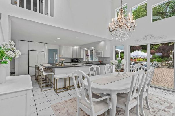 Chandelier, Dining room, Interior, Kitchen, Recessed Lighting