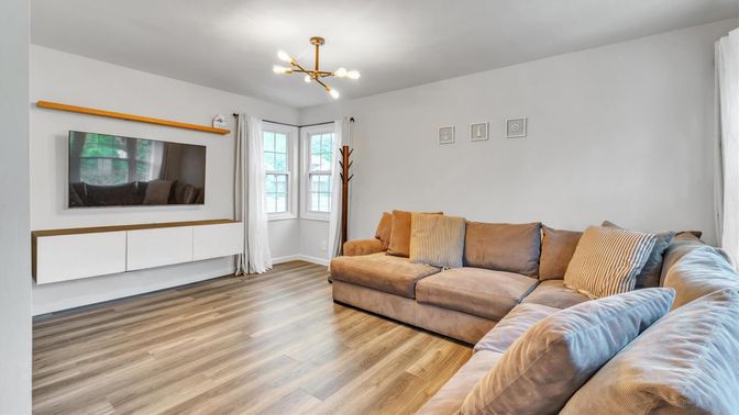 Interior, Living room, Pendant Lights, Wood Texture Flooring