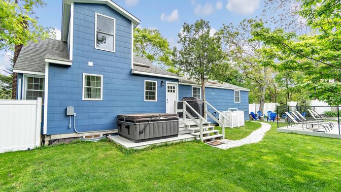 Backyard, Exterior, Hot Tub