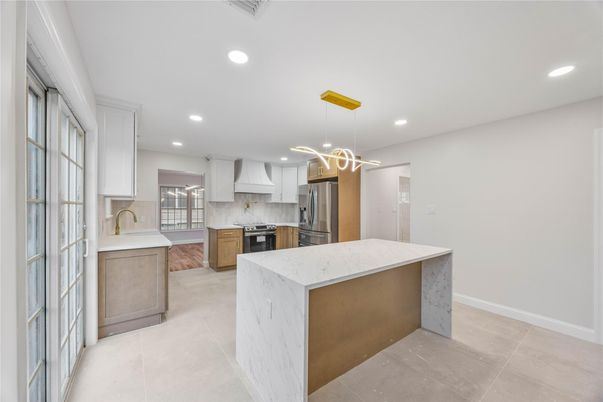 Interior, Kitchen, Pendant Lights, Recessed Lighting, Stainless Steel Appliances