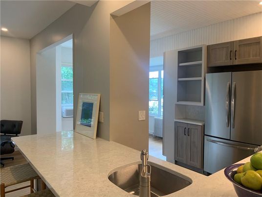 Fireplace, Interior, Kitchen, Recessed Lighting