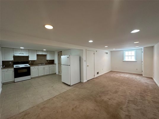 Empty room, Interior, Kitchen, Recessed Lighting