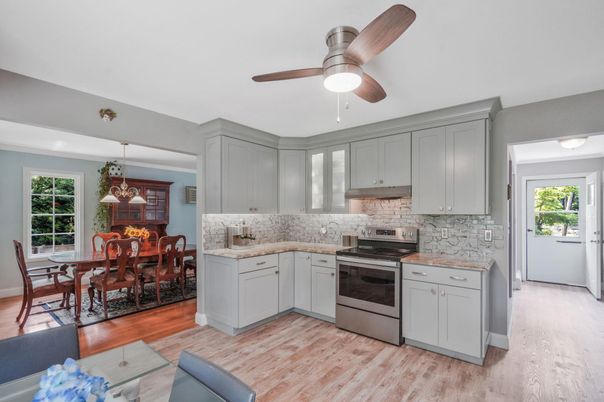 Dining room, Interior, Kitchen, Pendant Lights, Stainless Steel Appliances, Wood Texture Flooring