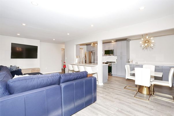 Dining room, Interior, Kitchen, Living room, Pendant Lights, Recessed Lighting, Wood Texture Flooring