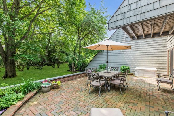 Backyard, Exterior, Hot Tub