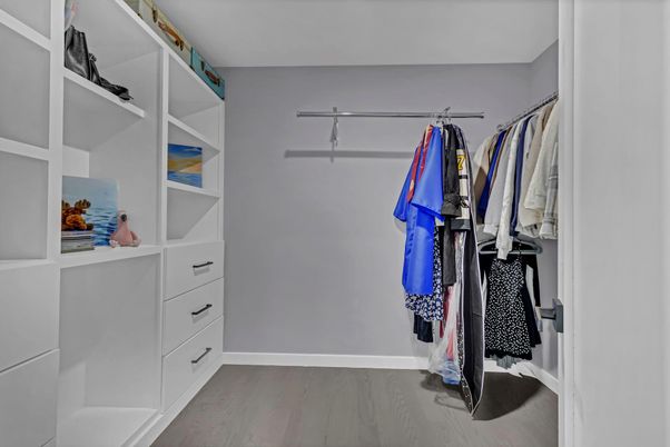 Interior, Walk-in Closets, Wood Texture Flooring