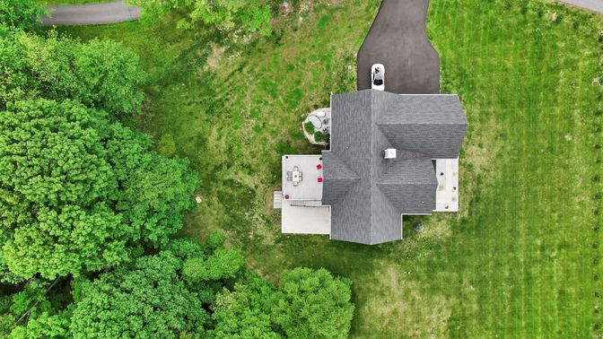 Exterior, Drone