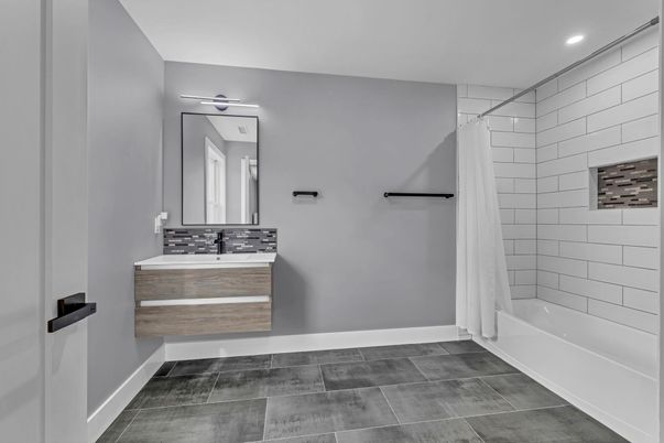 Bathroom, Interior, Recessed Lighting