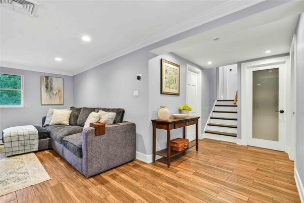 Interior, Living room, Recessed Lighting, Wood Texture Flooring